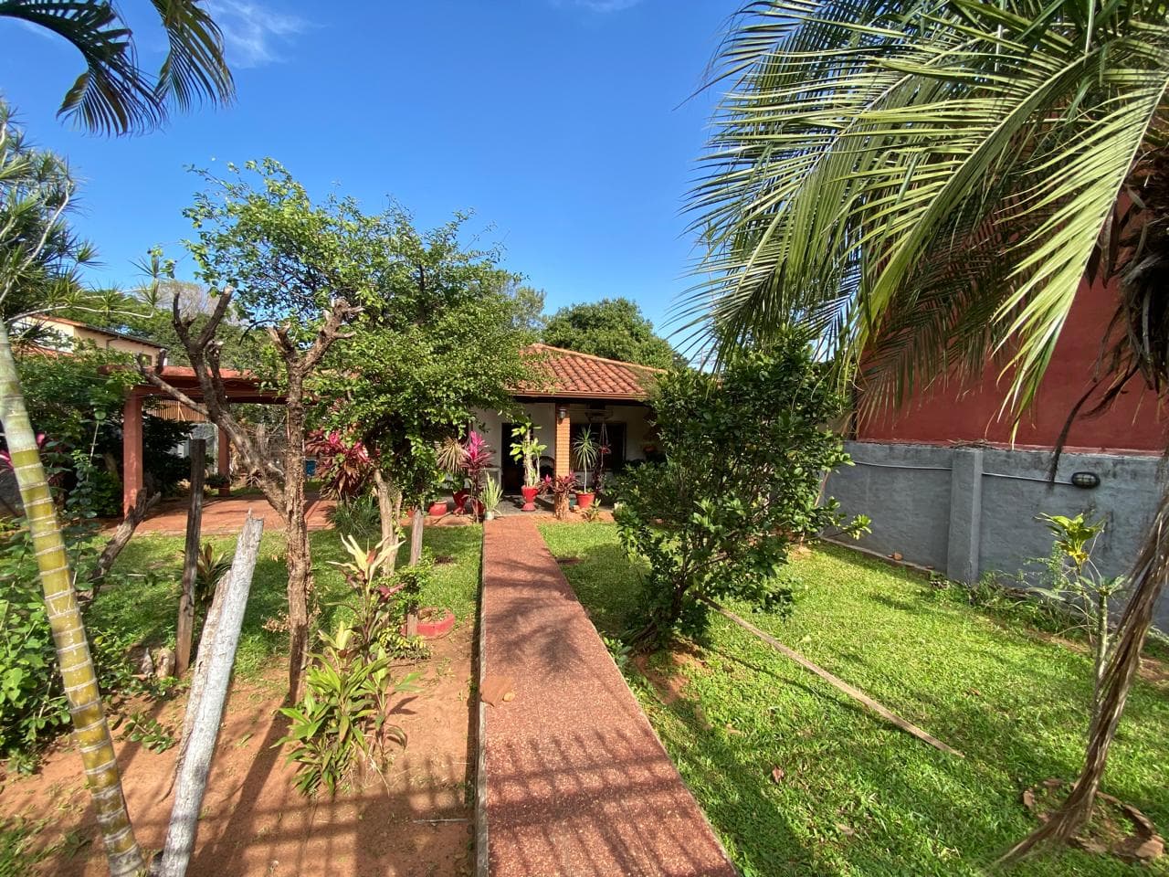 Casa en San Roque González & Fortín Toledo