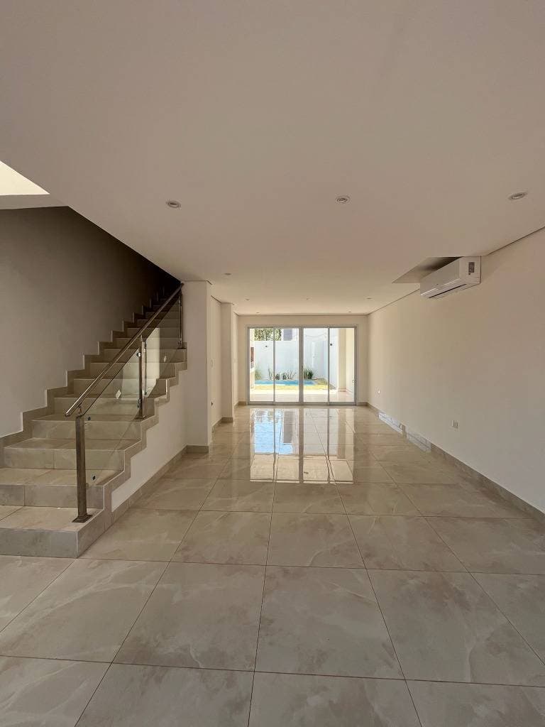 Casa en Avenida América S/N - foto 2