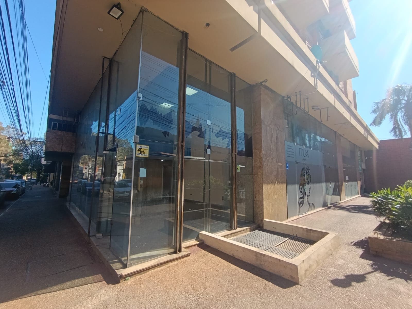 Oficina en Cerro Corá & Avenida Estados Unidos