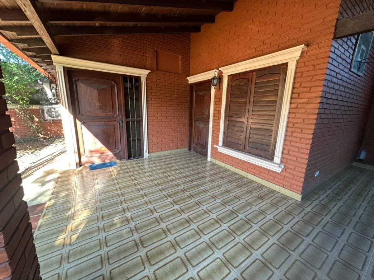 Casa en Alas Paraguayas & Rafael Barret - foto 4