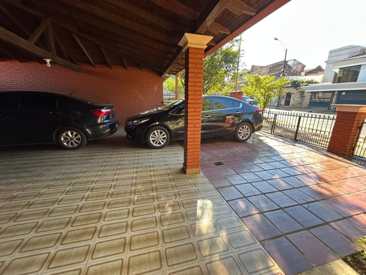 Casa en Alas Paraguayas & Rafael Barret - foto 8