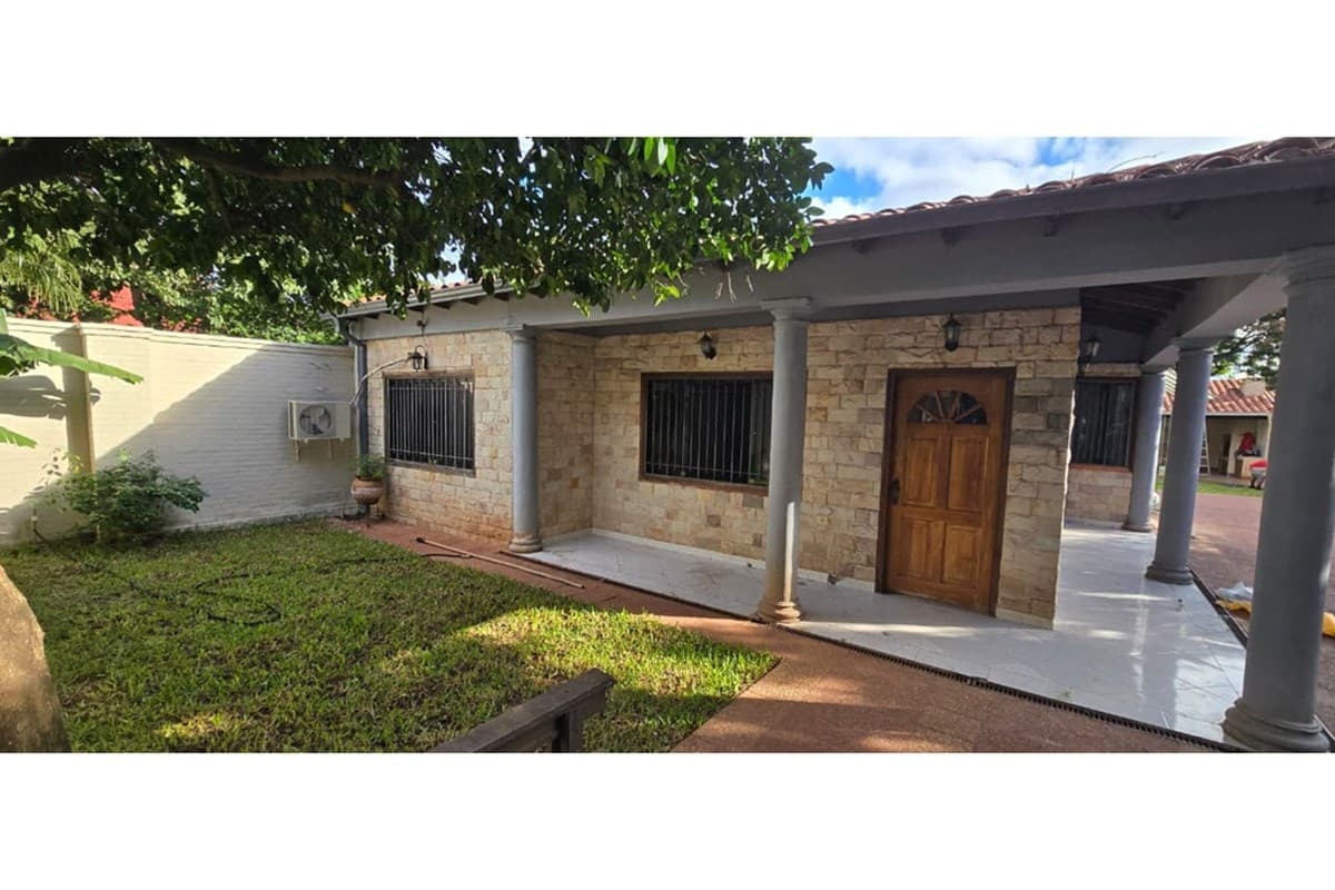 Casa en San Isidro - foto 2