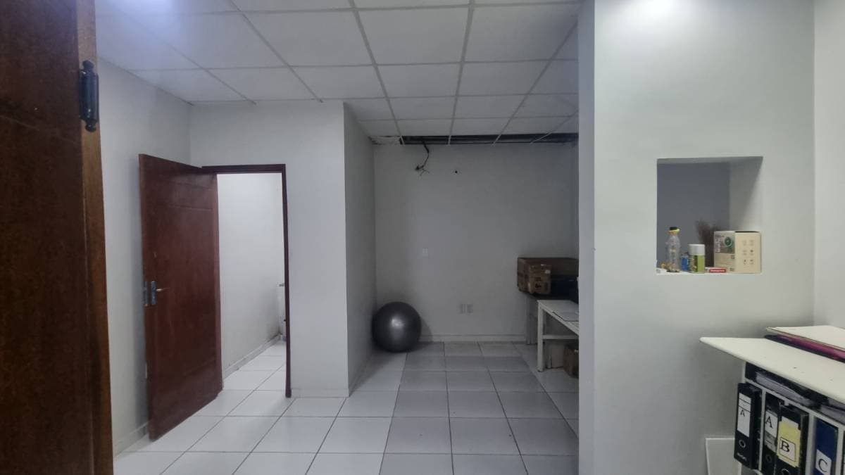Local comercial en Tte. Rivas & Boquerón - foto 6