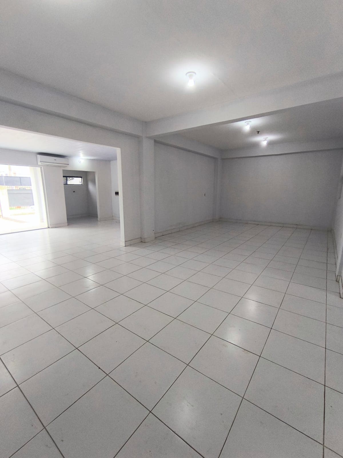 Local comercial en Luque, Central - foto 3