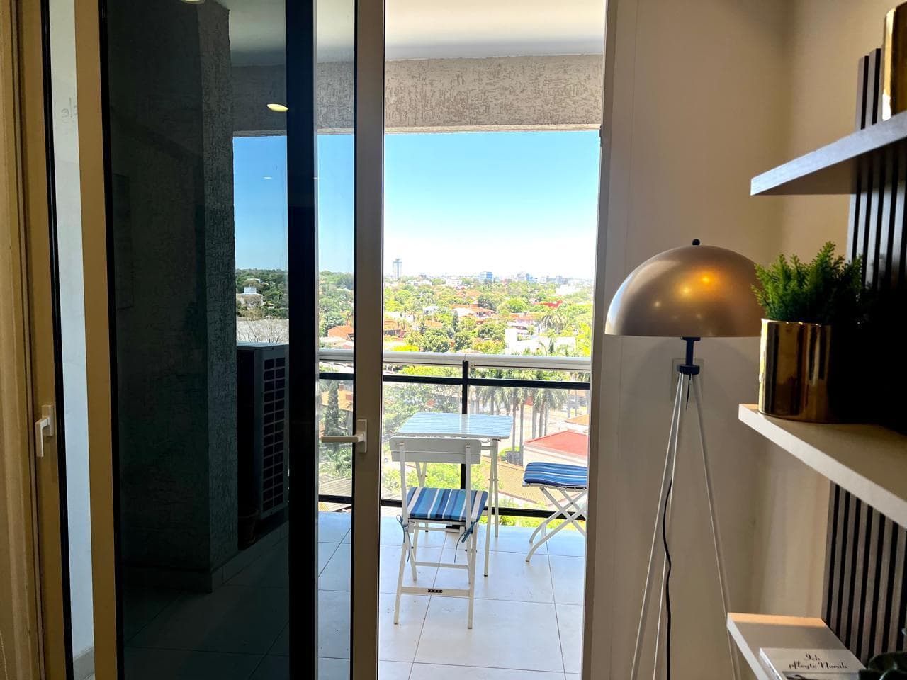 Departamento en Av. Sta. Teresa - foto 2