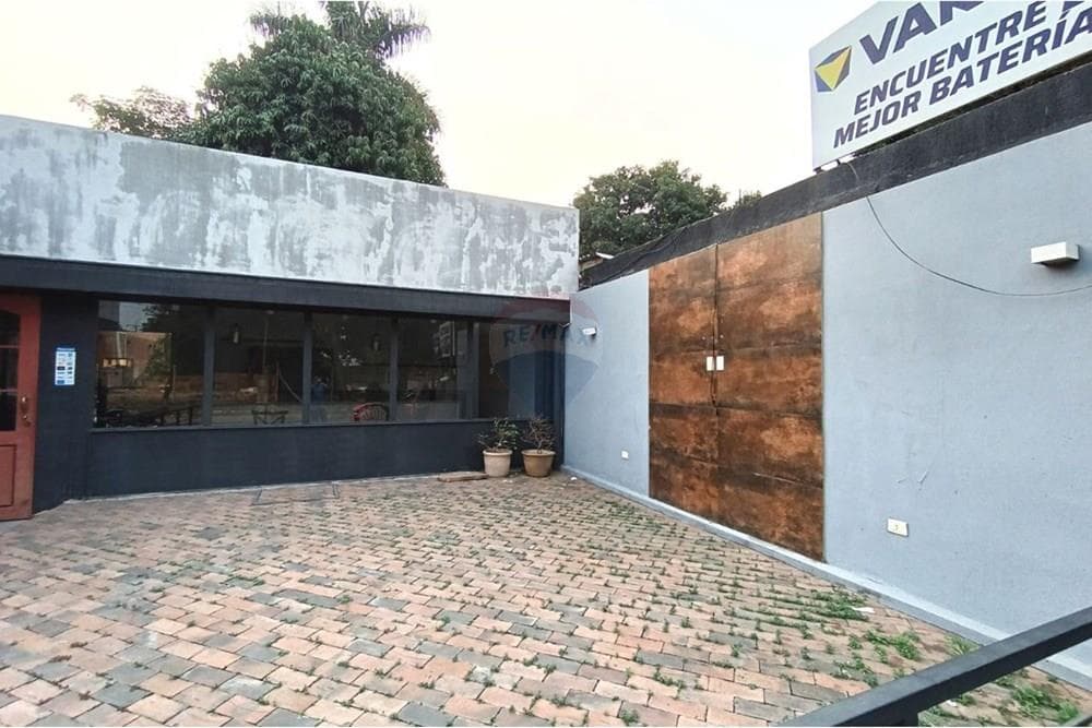 Local comercial en Juan Leopardi - foto 4