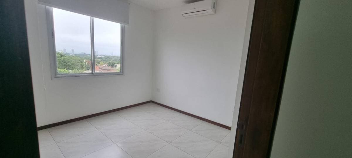 Departamento en Los Laureles, Asunción - foto 8
