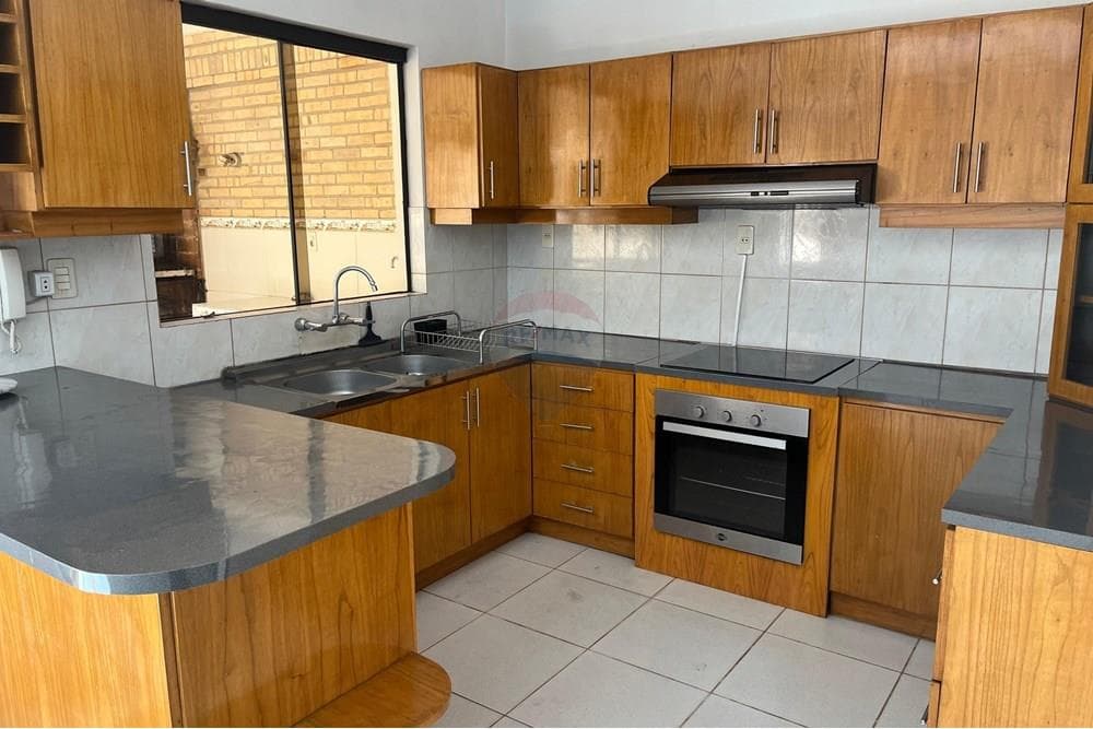 Casa en Capitan Victoriano Bueno - foto 4