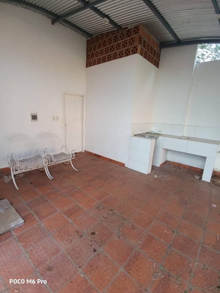 Departamento en Avda. Cap. Andres Insfran - foto 10