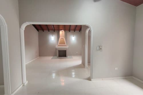 Local comercial en Luque, Central - foto 2
