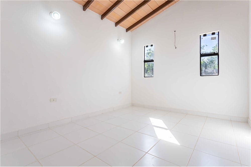 Casa en Luque, Central - foto 3