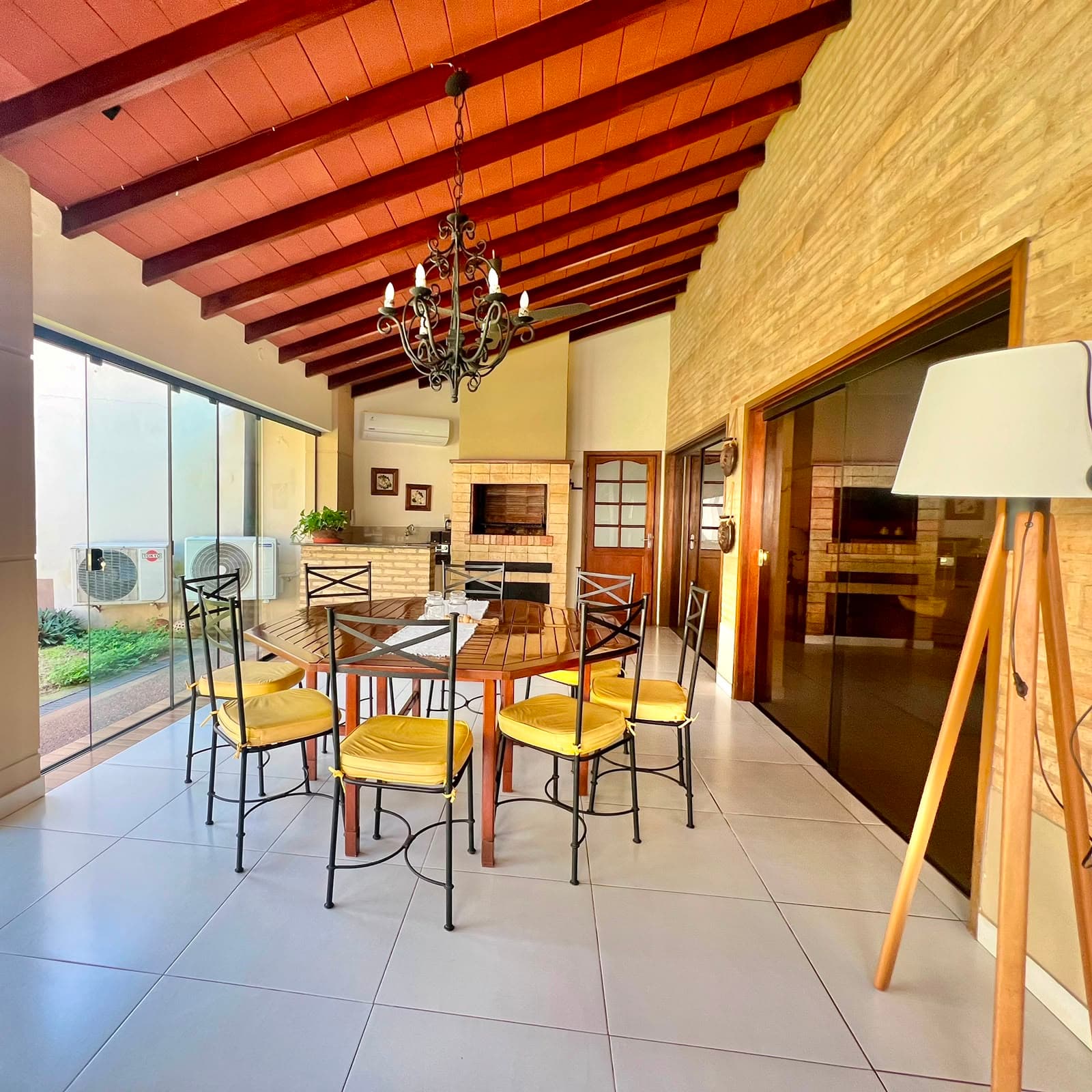 Casa en Zaavedra & Naciones Unidas - foto 7