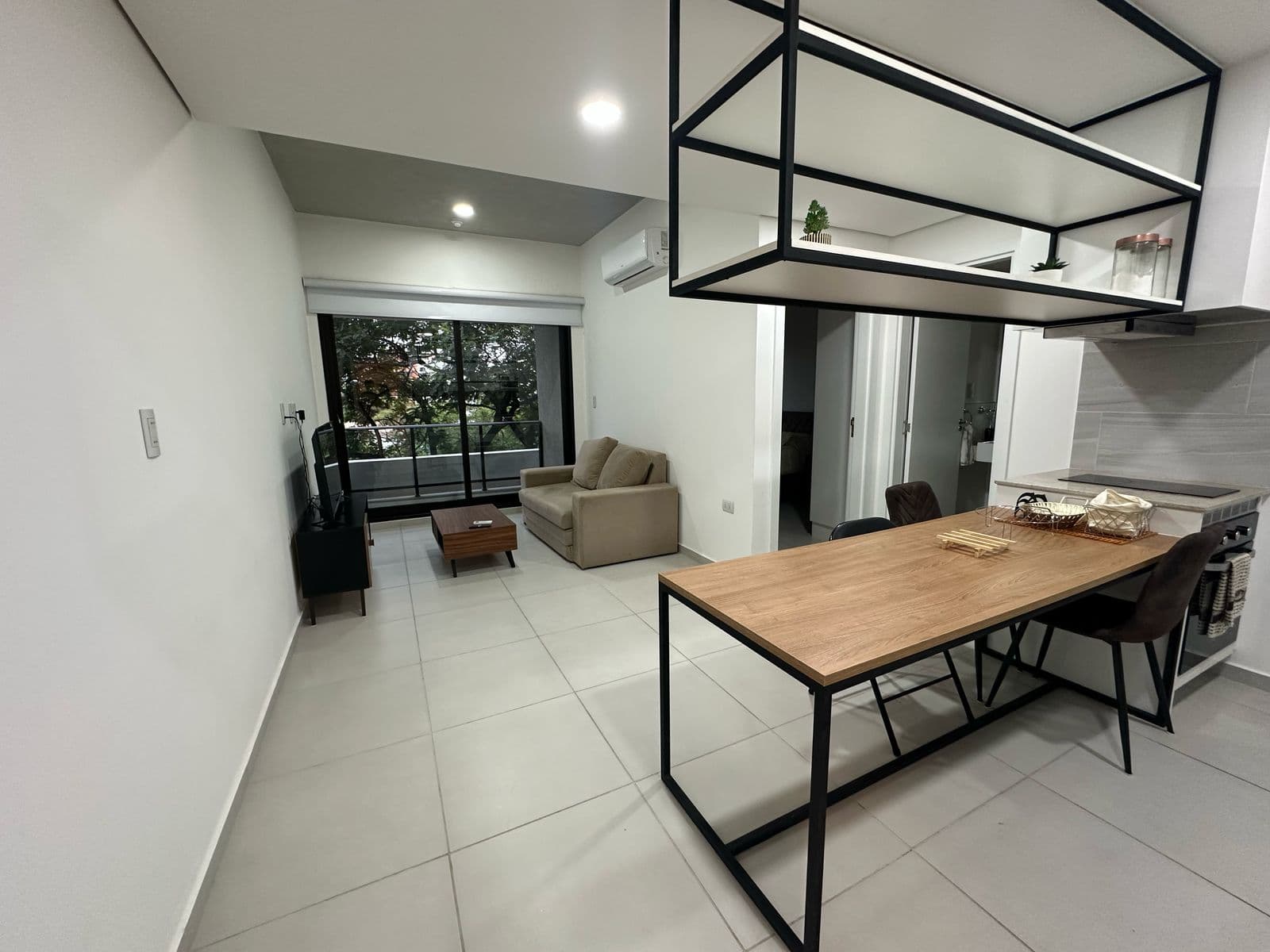 Departamento en Las Mercedes, Asunción - foto 2