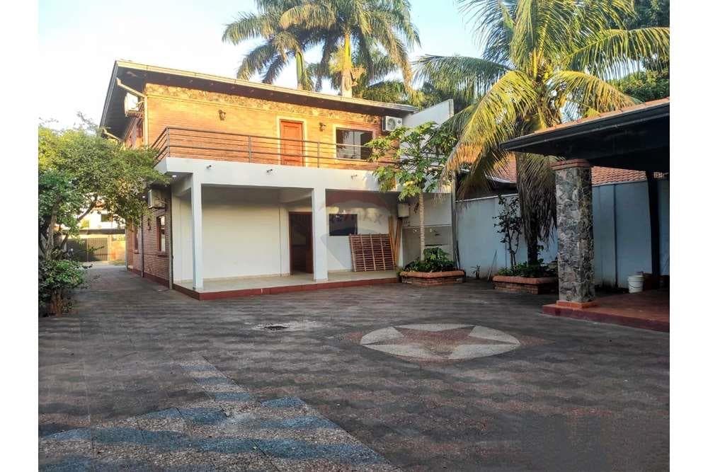 Casa en 4To Barrio - foto 3