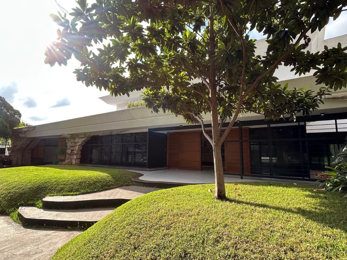 Casa en Los Laureles