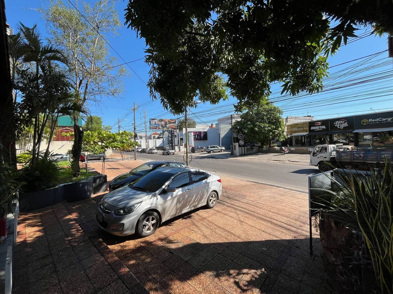 Local comercial en Avenida España - foto 3