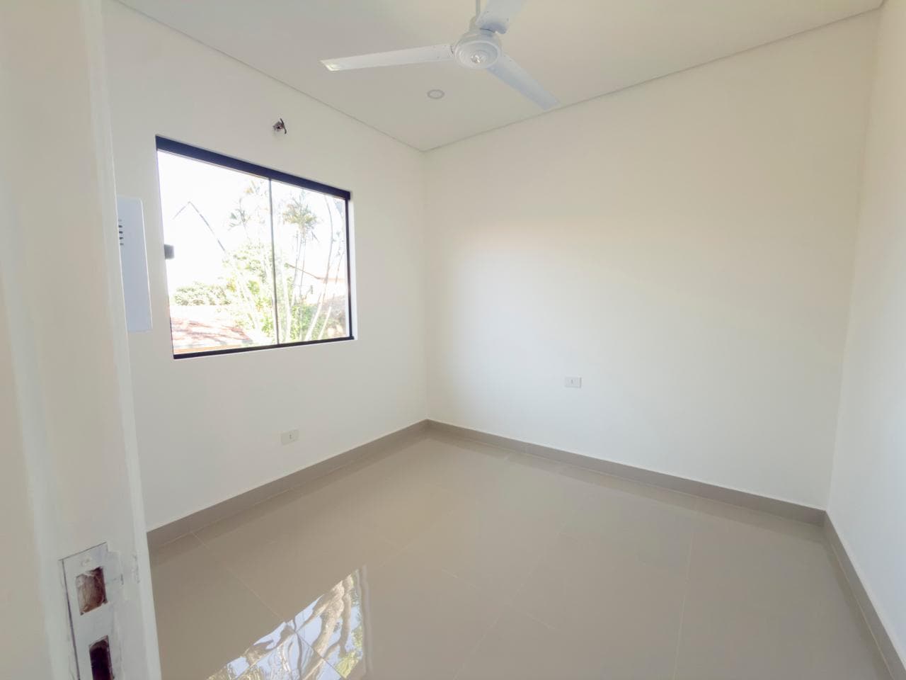 Dúplex en Av. Carlos Antonio López - foto 9
