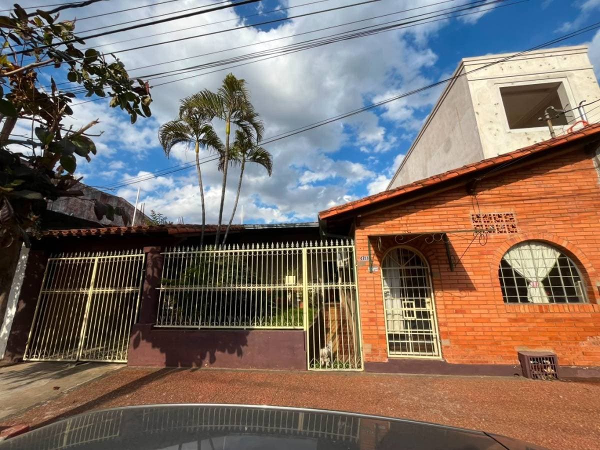 Casa en Prócer Juan B. Acosta