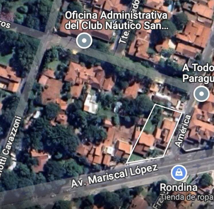 Terreno en Avenida Mariscal López & América