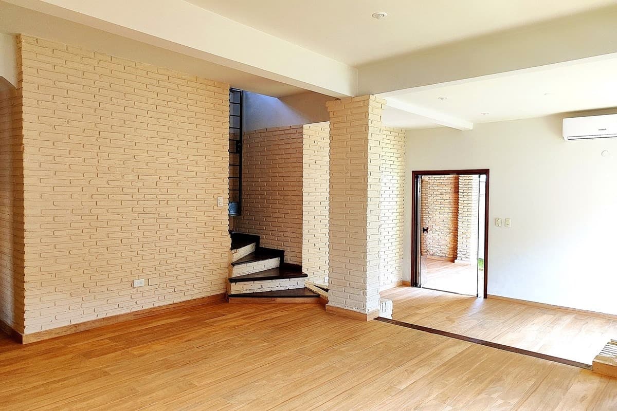 Casa en Mburucuyá, Asunción - foto 6