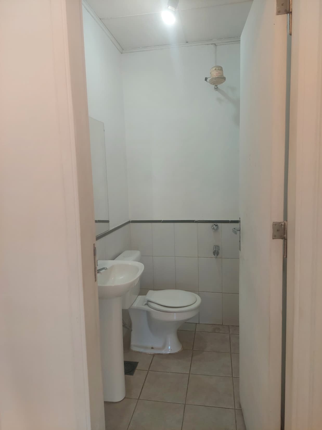 Local comercial en Villa Morra, Asunción - foto 7