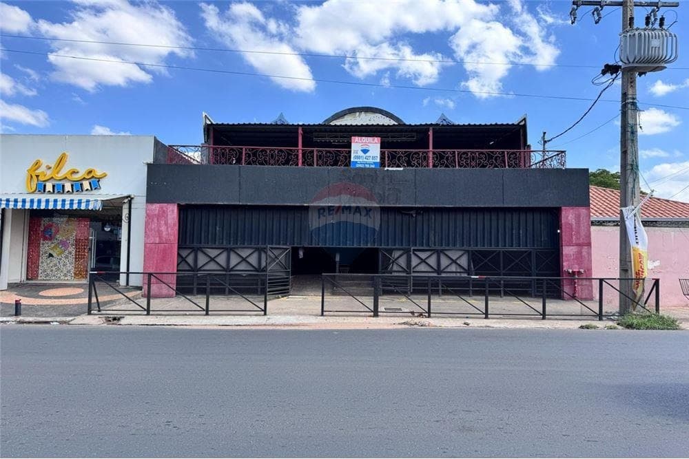 Local comercial en Fernando de la Mora, Central