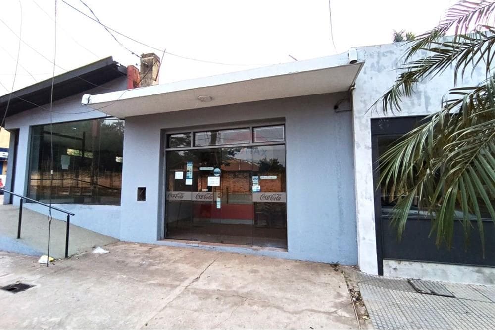 Local comercial en Juan Leopardi - foto 2