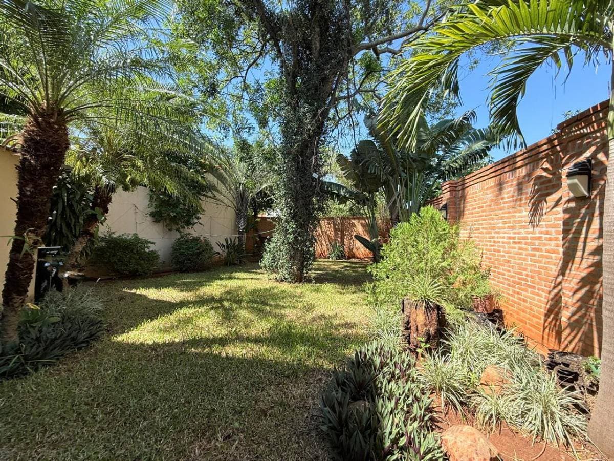 Casa en Recoleta, Asunción - foto 4
