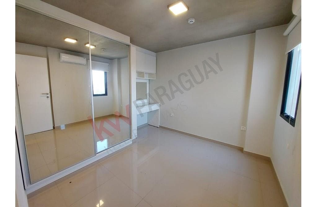 Departamento en calle Manantiales - foto 4