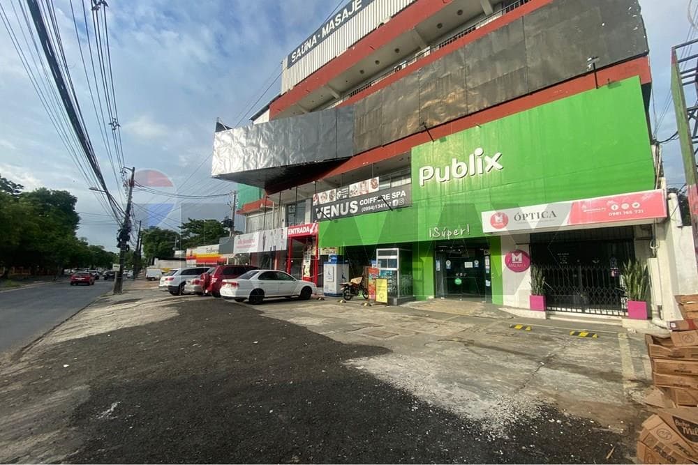 Local comercial en Avenida Choferes Del Chaco
