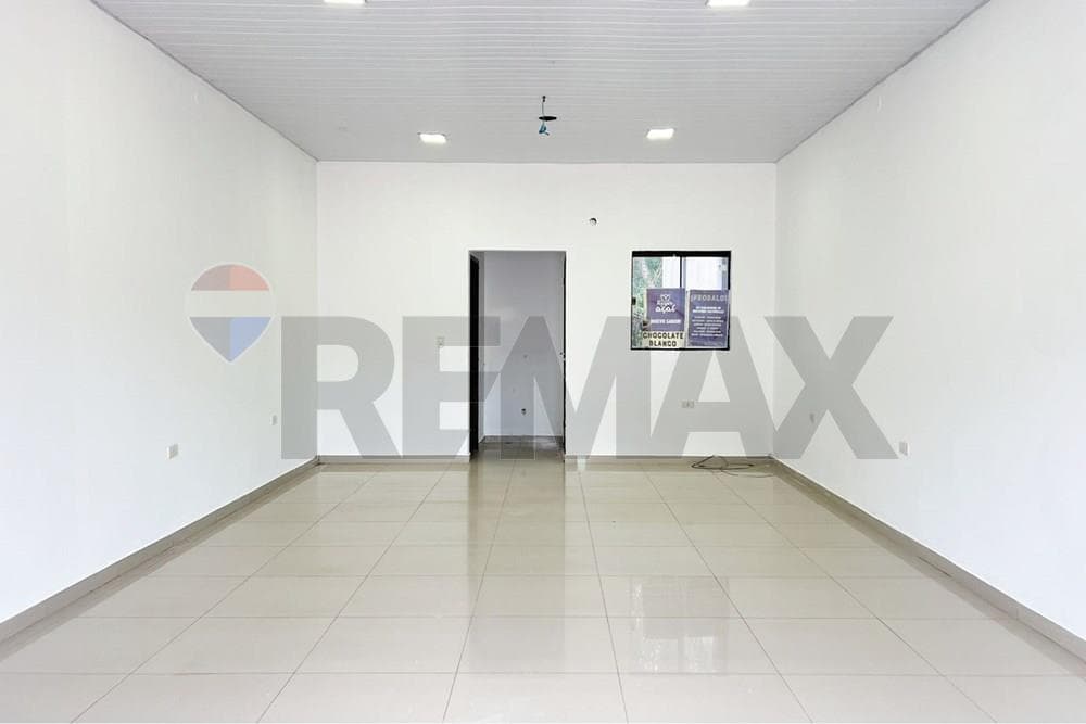 Local comercial en Arroyo Seco - foto 2