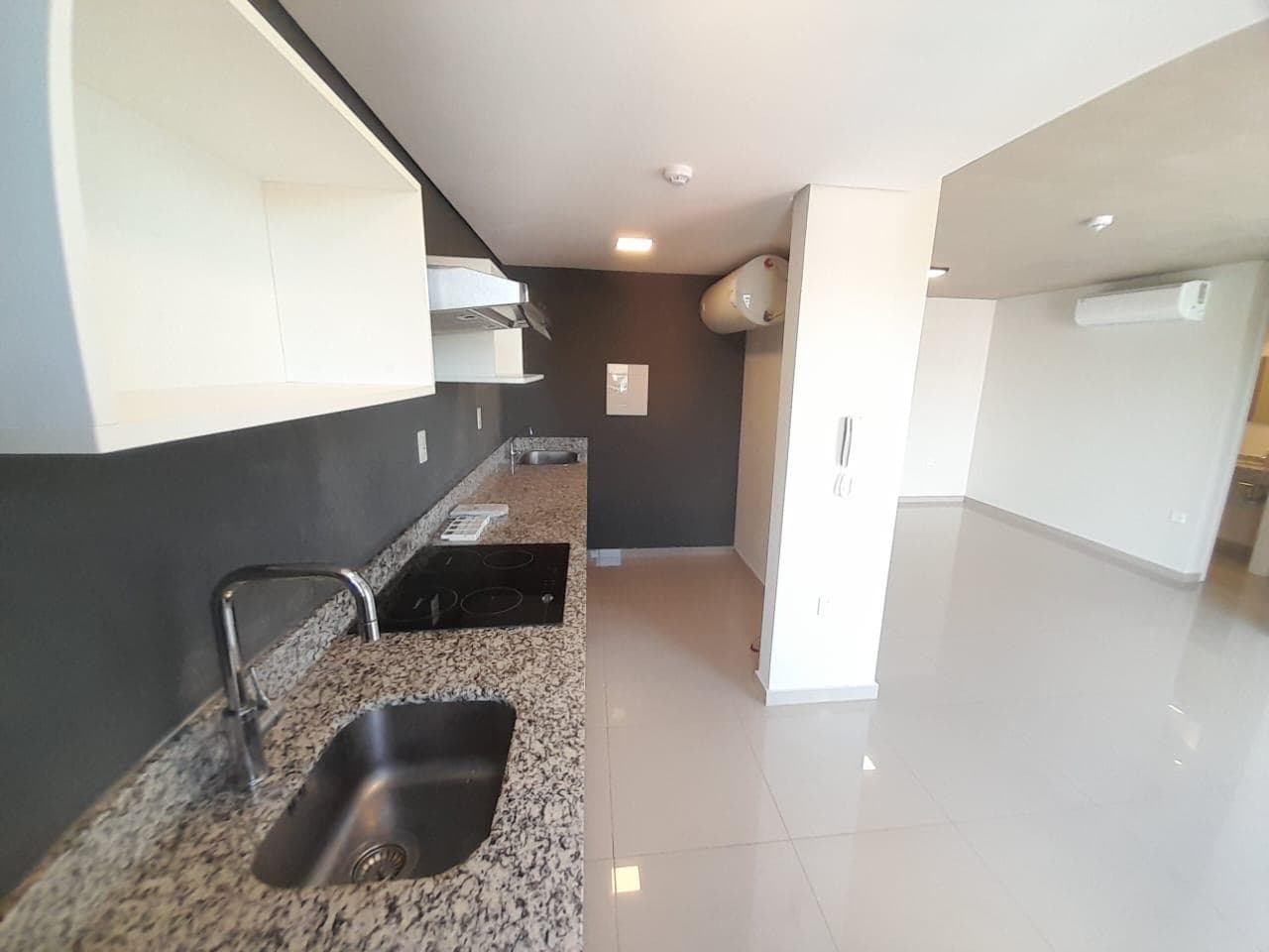 Departamento en Luque, Central - foto 6