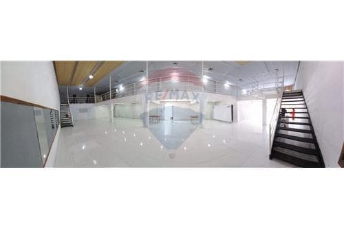 Local comercial en Francisco Smith casi Manuel Ortiz Guerrero - foto 4