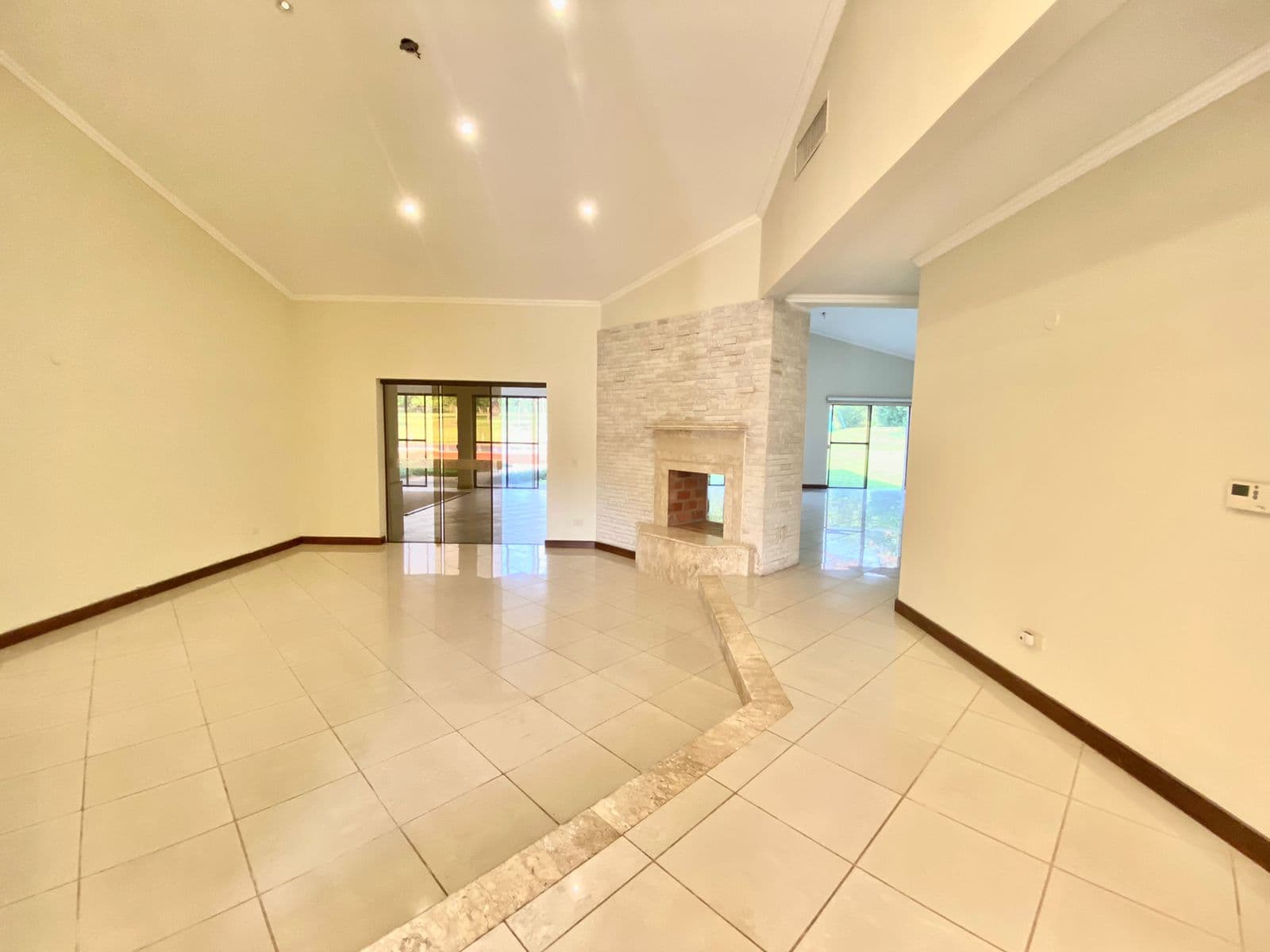 Casa en Yacht & Golf Club Paraguayo - foto 4