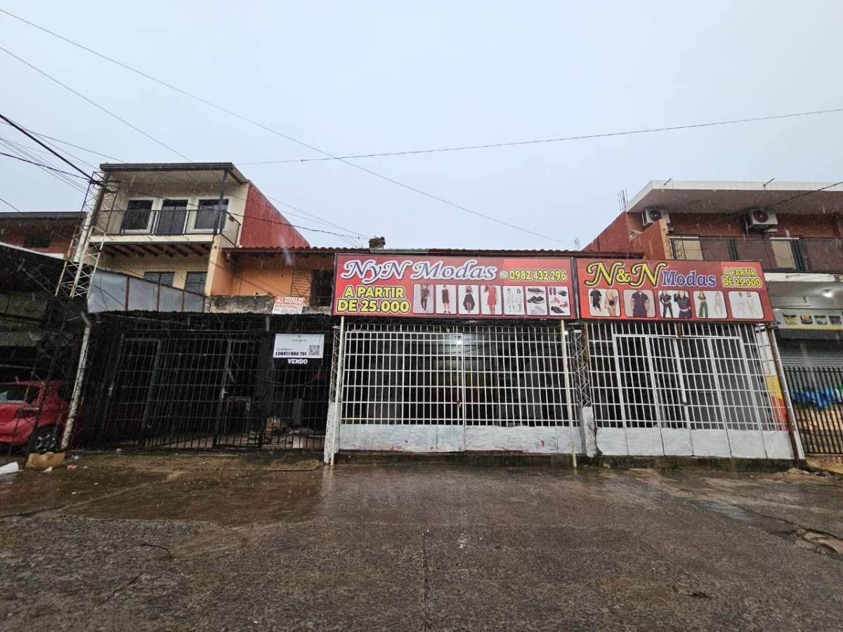 Local comercial en Avenida General José Gervasio Artigas & Enrique Solano López - foto 2