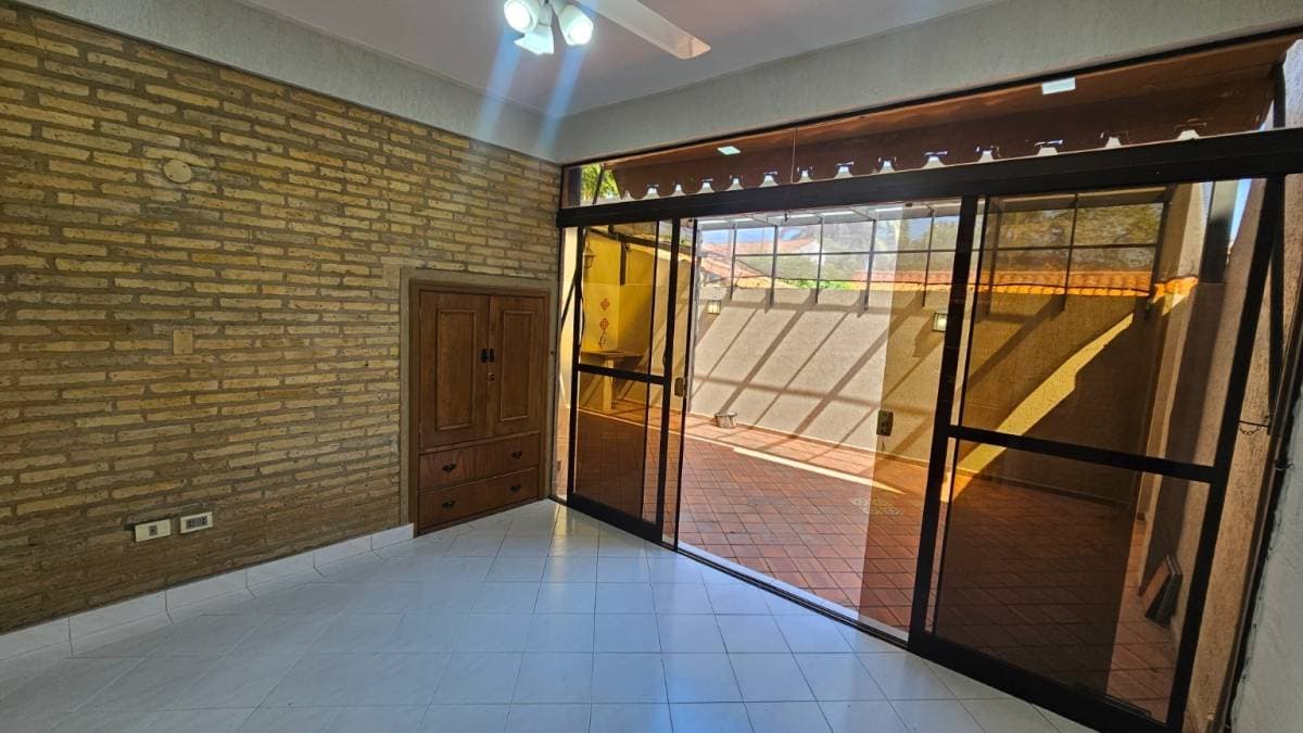 Casa en Julio Correa - foto 2