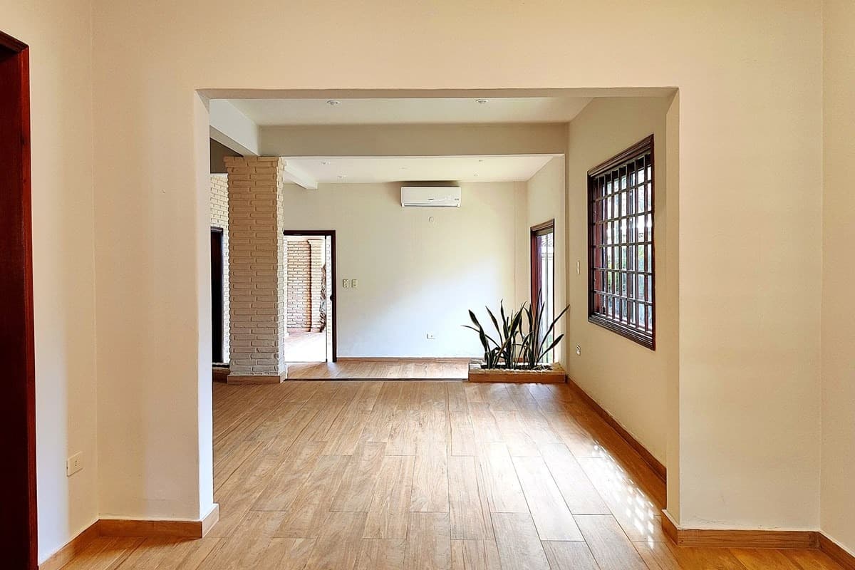 Casa en Mburucuyá, Asunción - foto 9