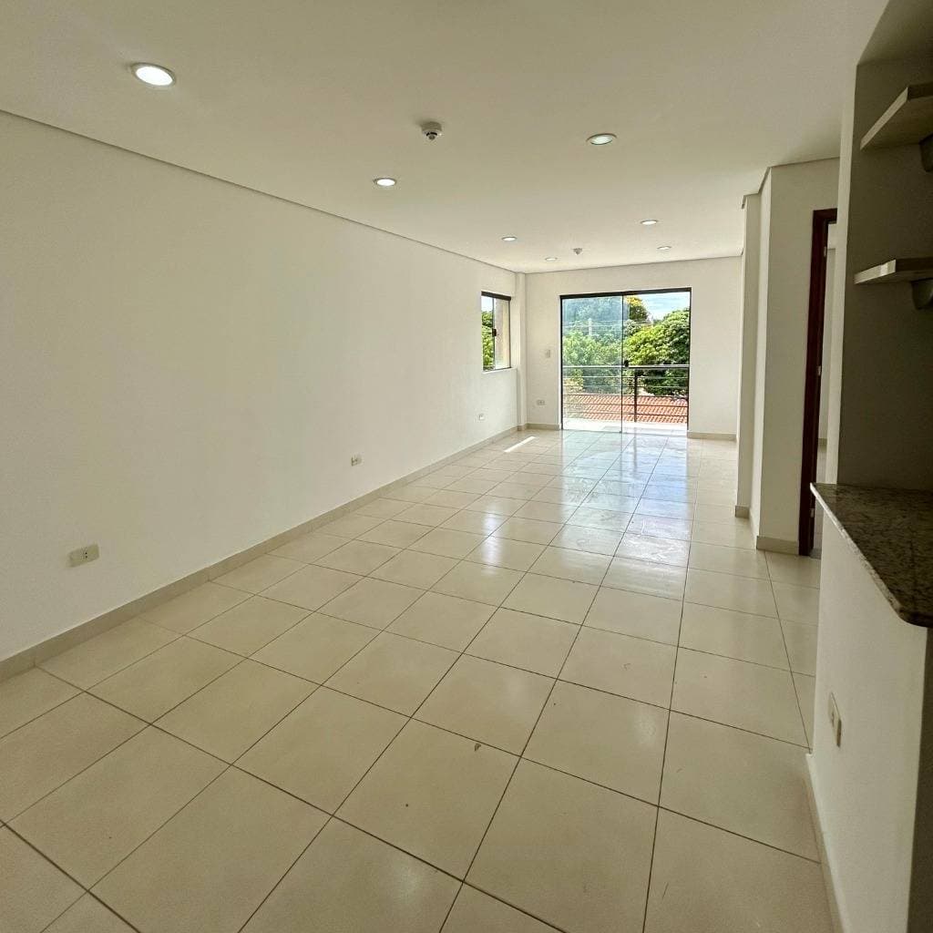 Departamento en Jardín de Oro - foto 4