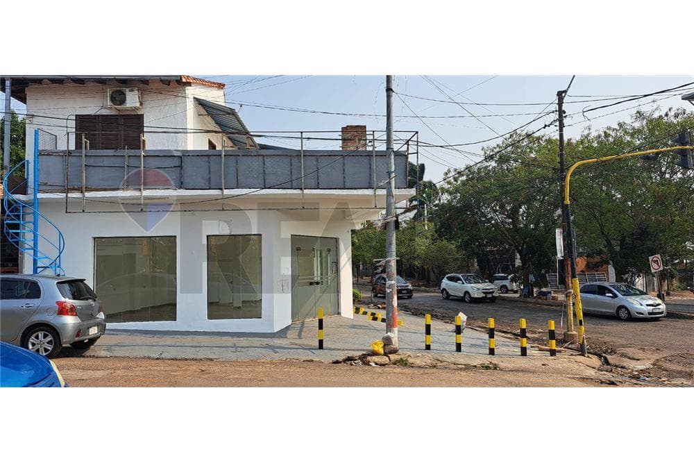 Local comercial en Residentas