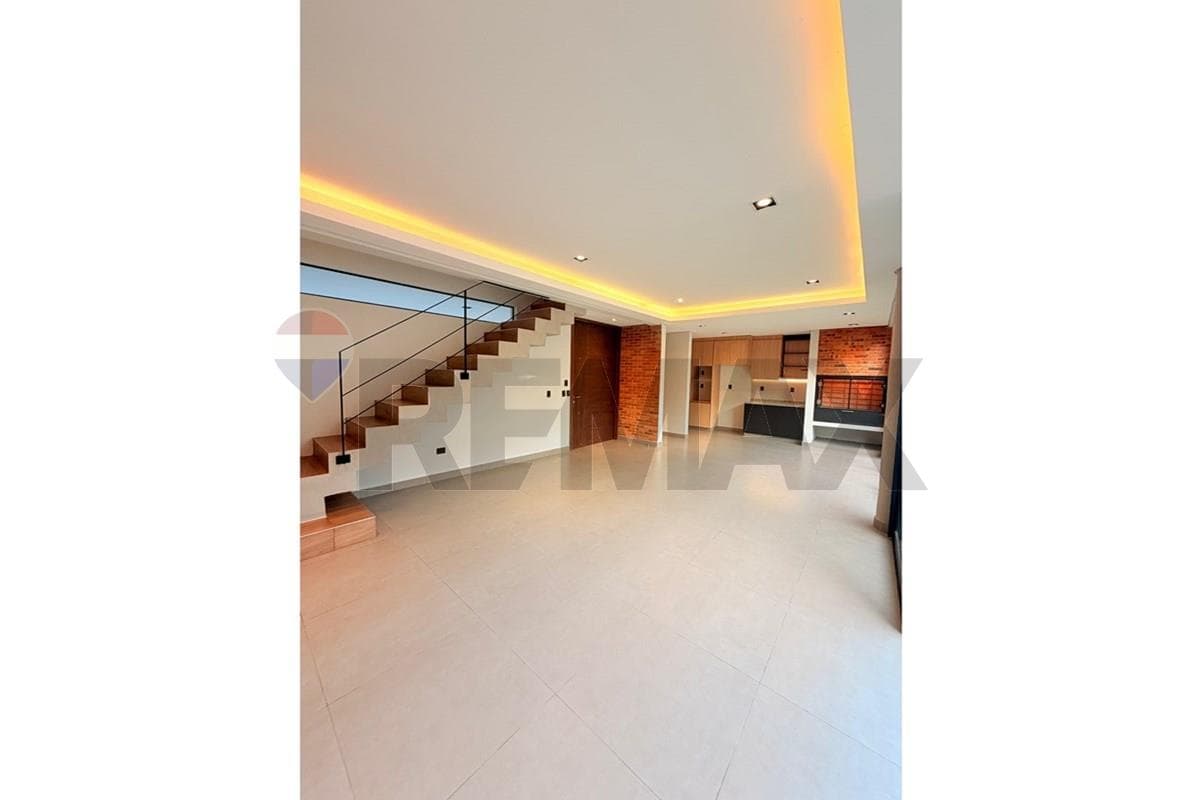 Dúplex en San Vicente, Asunción - foto 3