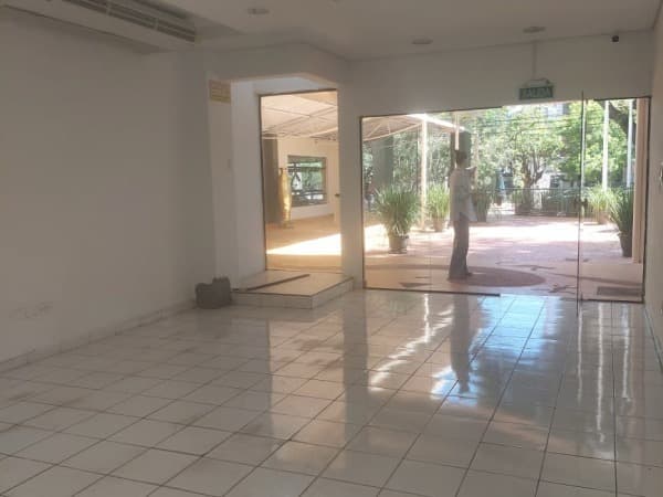Local comercial en Mariscal Jose Felix Estigarribia - foto 2