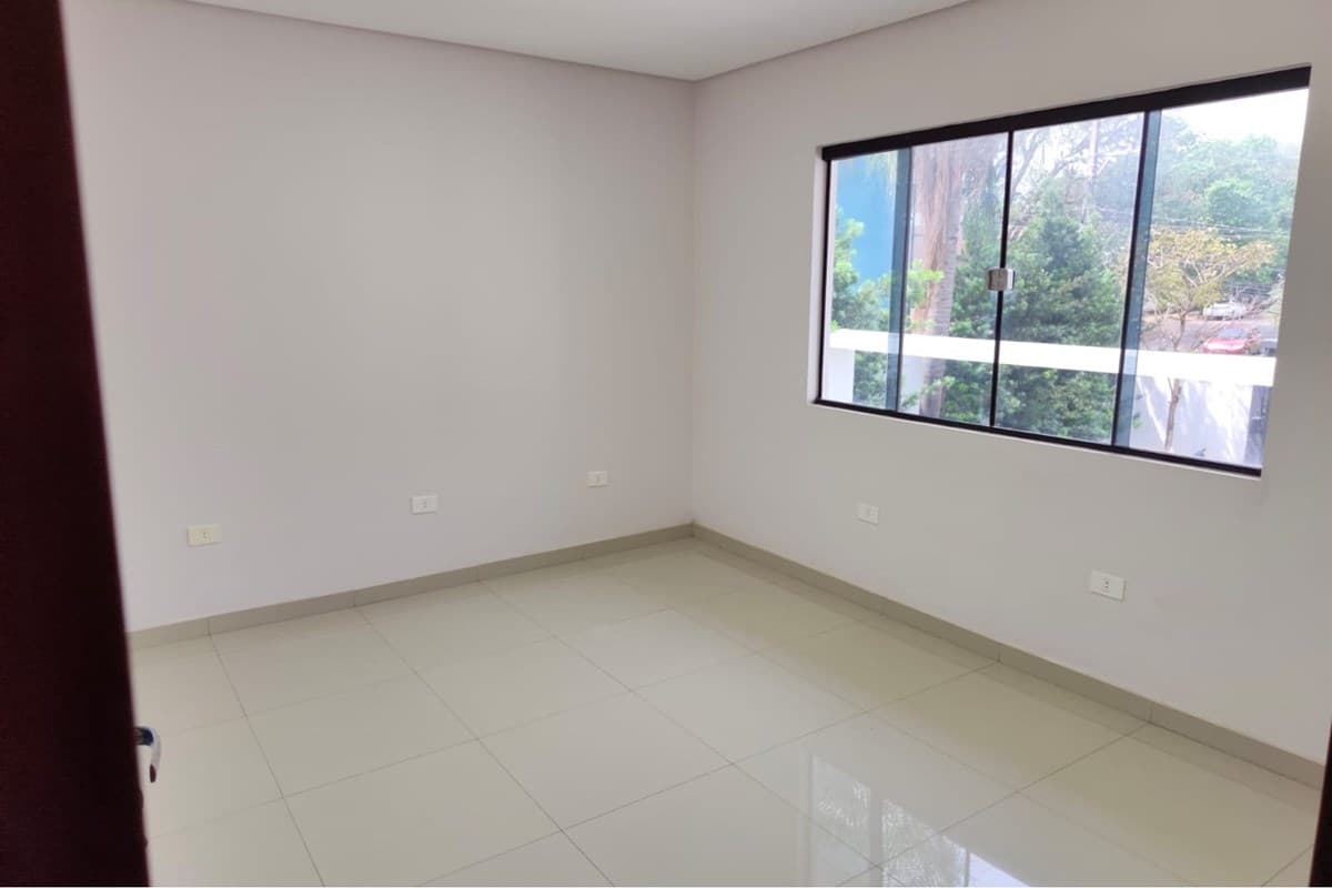 Casa en Teniente Ettiene & 11 de noviembre - foto 8