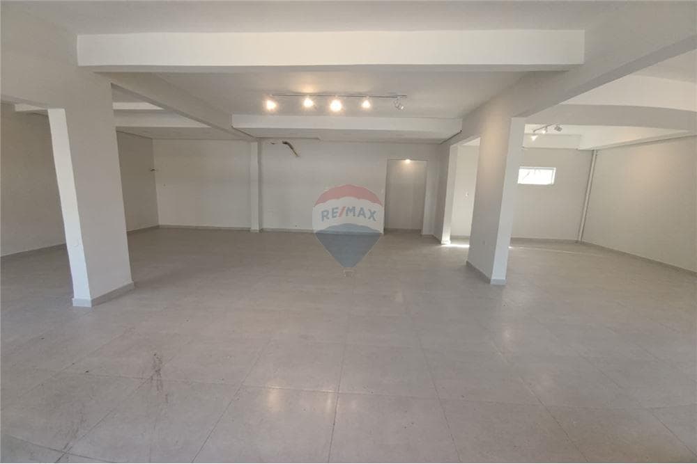 Local comercial en Avenida Zavalas Cué & Profesor Morales