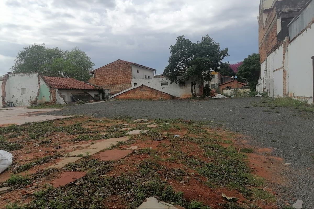 Terreno en Avda. Perú & Teodoro San Mongelós - foto 2