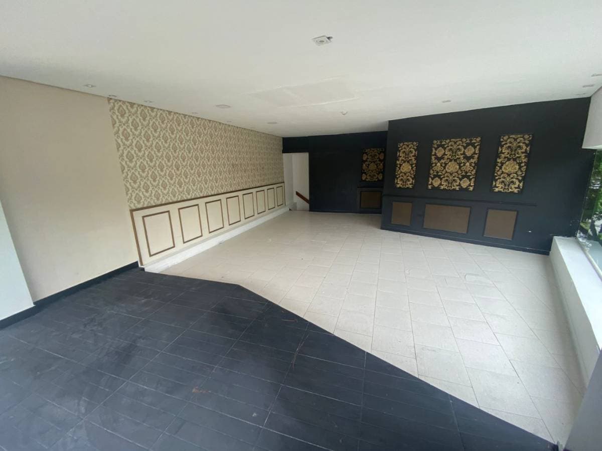 Local comercial en Lillo esquina Malutin 705 - foto 6