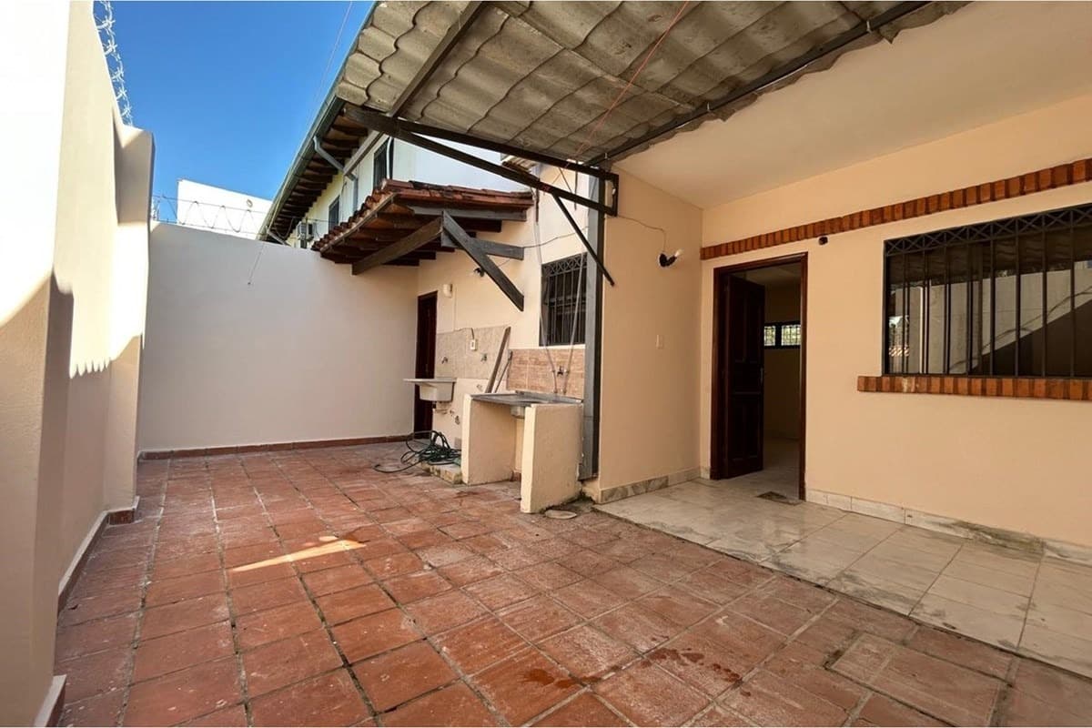 Dúplex en Fernando de la Mora, Central - foto 4