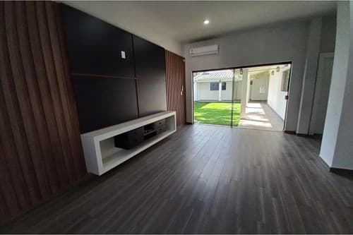 Casa en Luque, Central - foto 4