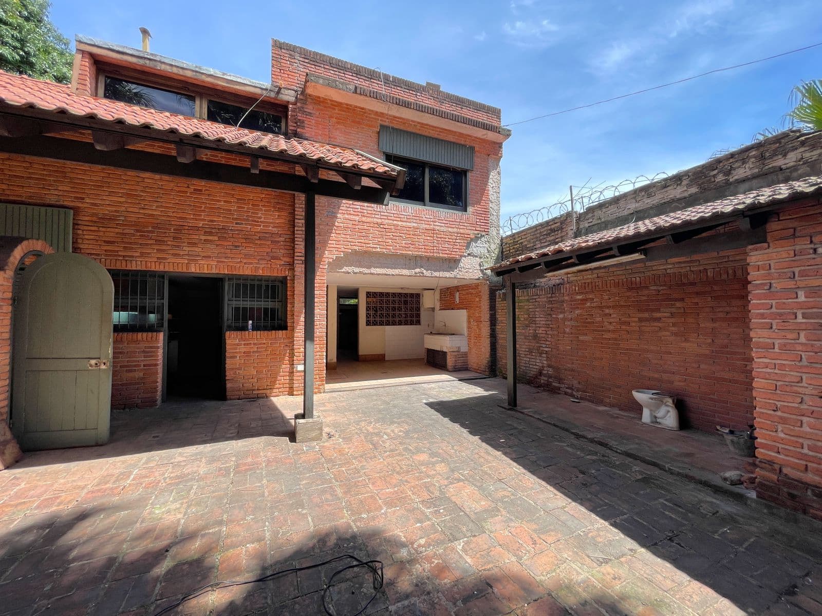 Local comercial en Avenida Mariscal López