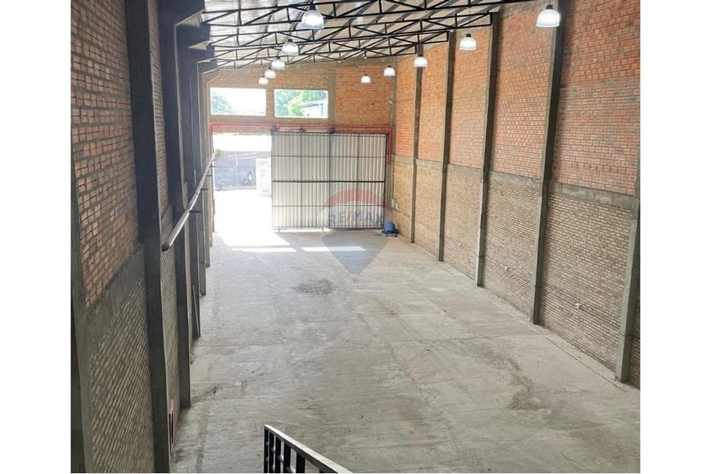 Tinglado/Depósito en Tablada Nueva