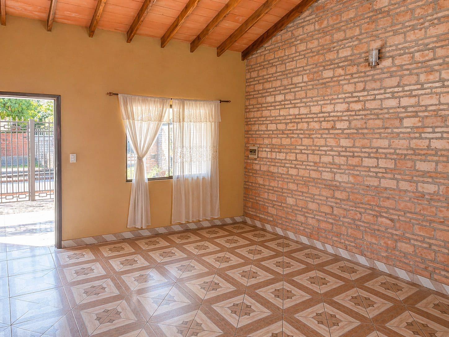 Casa en San Lorenzo, Central - foto 2